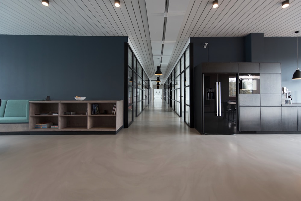 Strategic commercial advisory
